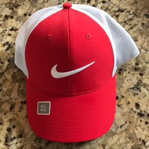 Brand New! Nike Red/White Golf Hat